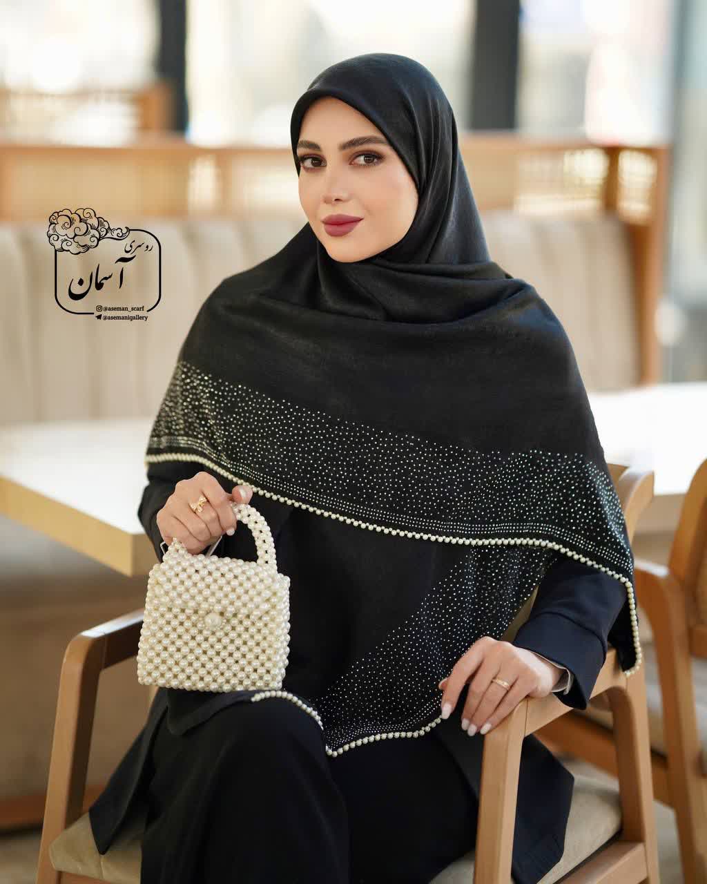 روسری مجلسی ابریشم کوپرا نگین مروارید سفید R5478